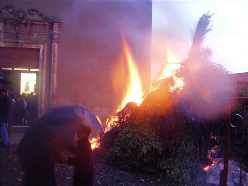 fuoco_di_sant_antonio.jpg