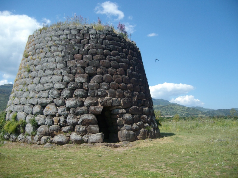 Nuraghe-S.-Sabina-d9fe.JPG