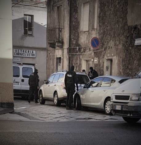 L'azione di questa mattina in pieno centro a Macomer