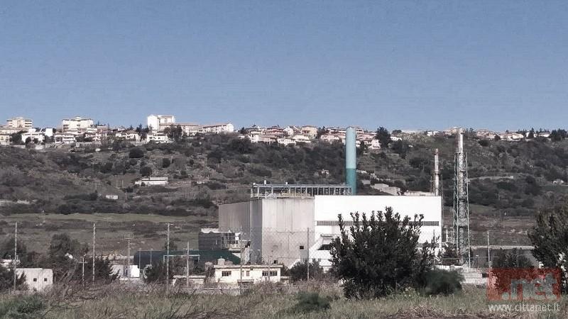 nuovo-inceneritore-con-macomer-nello-sfondo-(2).jpg