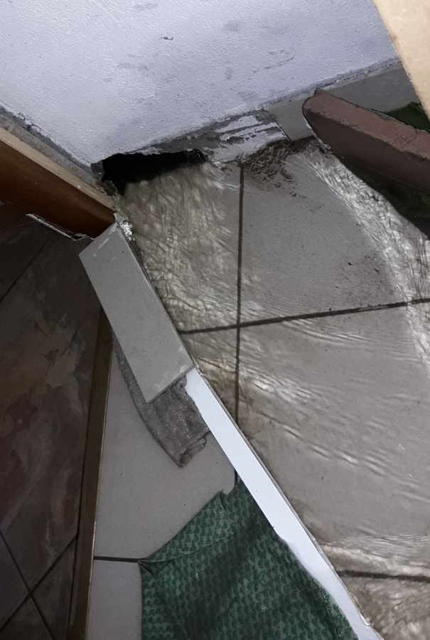 Lo sfogo dell'acqua dentro la cantina