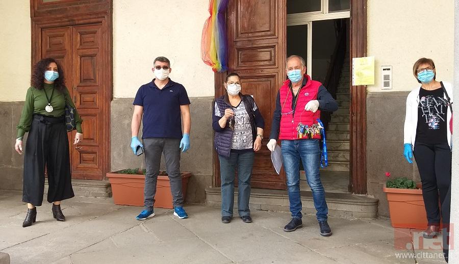 Le Partite Iva al Comune per consegnare le chiavi delle attività